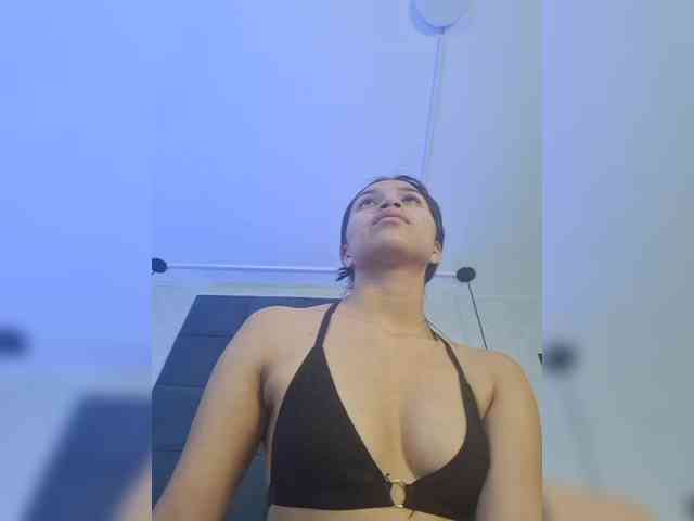 ChloeMontes webcam