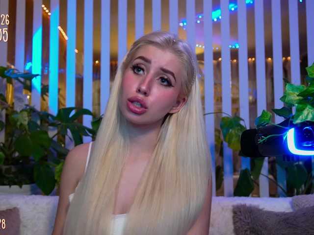 Gratis Live Sexcam mit FlowwwerGirl FlowwwerGirl