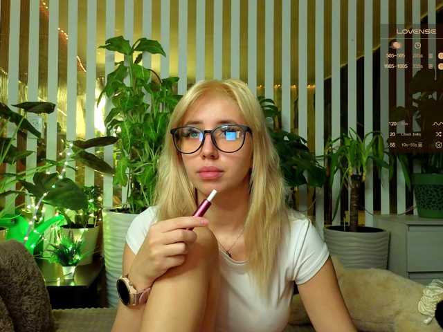 Accedi alla chat con il nickname FlowwwerGirl FlowwwerGirl