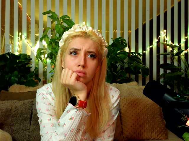 Gratis Live Sexcam mit FlowwwerGirl FlowwwerGirl