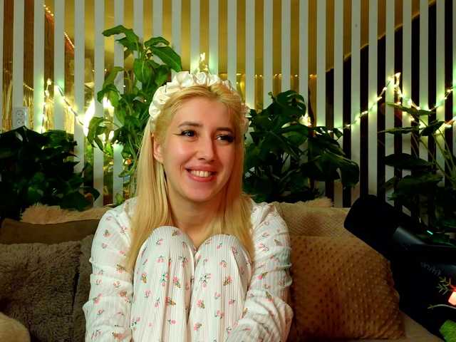 Gratis Live Sexcam mit FlowwwerGirl FlowwwerGirl