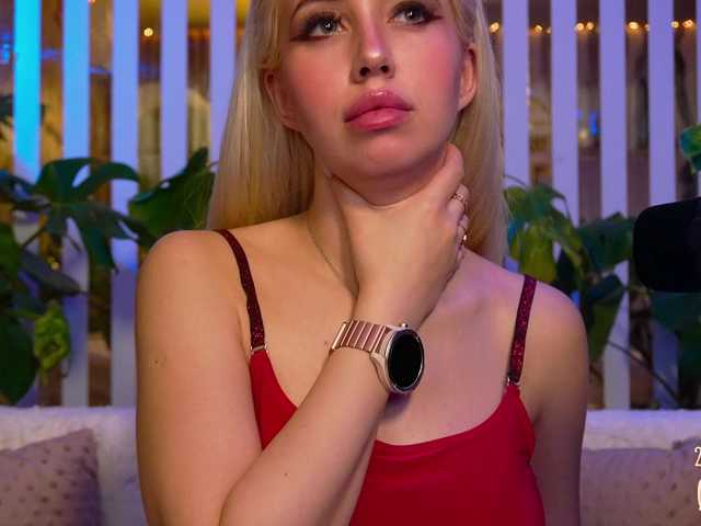 Vai a chattare su FlowwwerGirl FlowwwerGirl