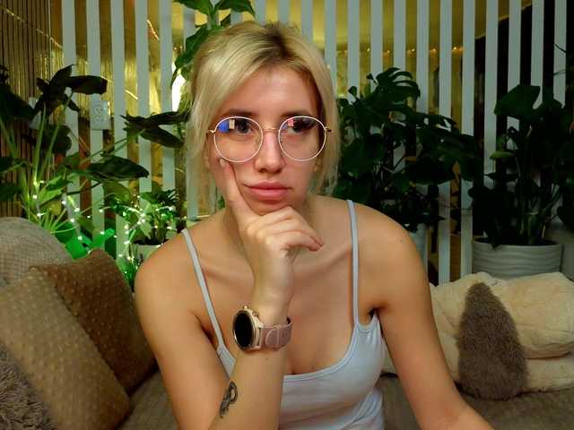 go to chat with FlowwwerGirl