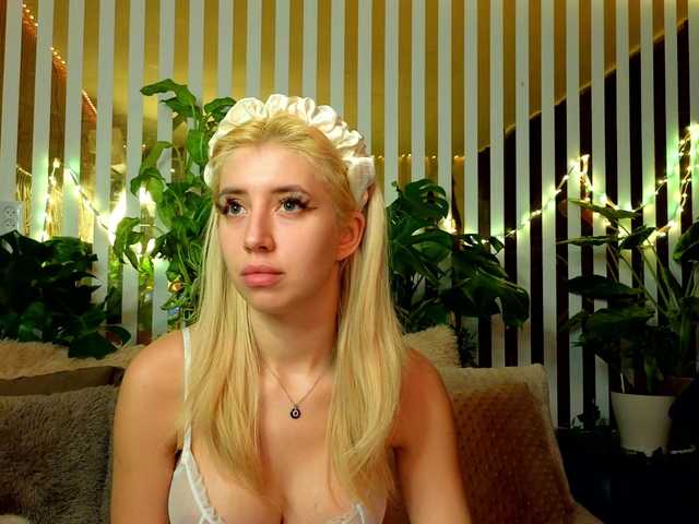 Vai a chattare su FlowwwerGirl FlowwwerGirl