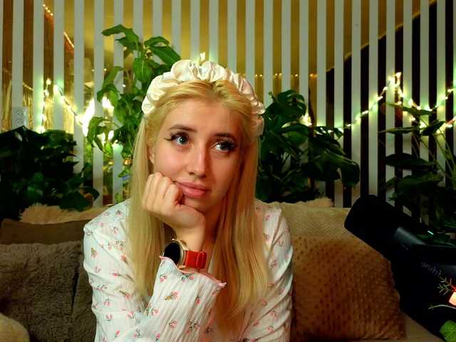 go to chat with FlowwwerGirl