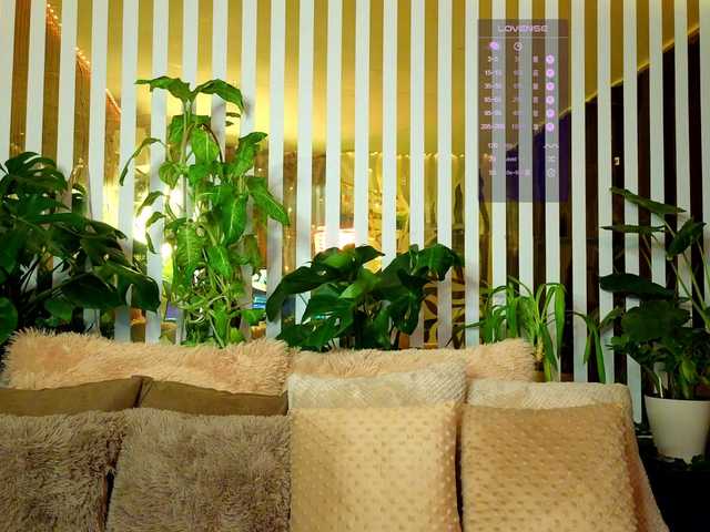 Idź na czacie FlowwwerGirl FlowwwerGirl