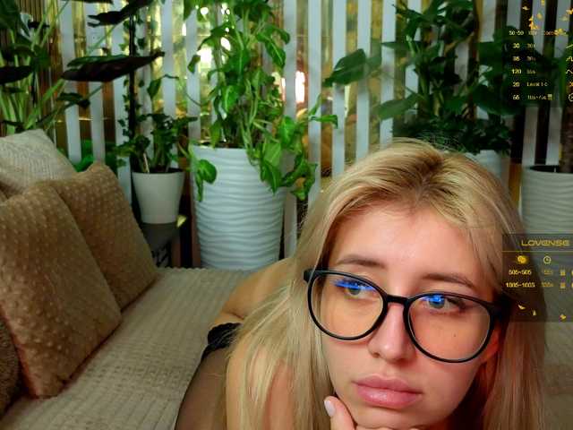 Gratis Live Sexcam mit -Violettttta- -Violettttta-