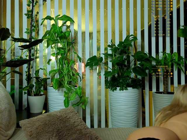 Gratis Live Sexcam mit -Violettttta- -Violettttta-