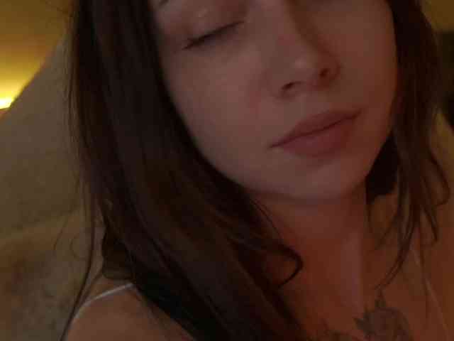 DramaQueen_ webcam