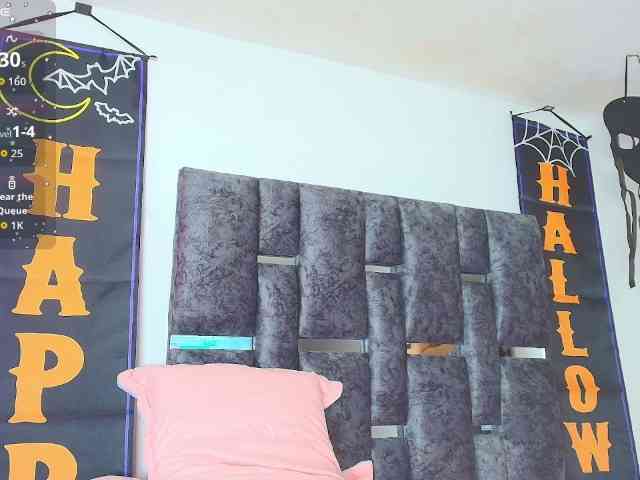 TaniaMilan webcam