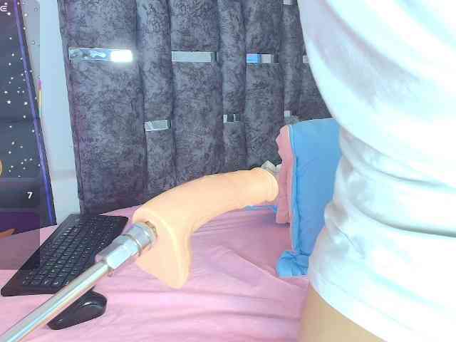 TaniaMilan webcam