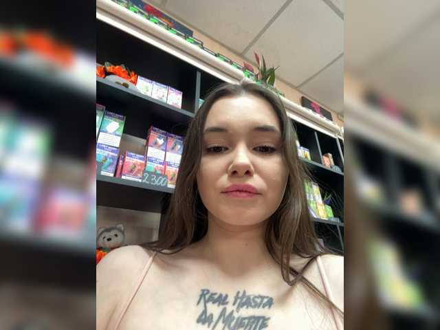 Entra en el chat con el modelo sofiedvige sofiedvige