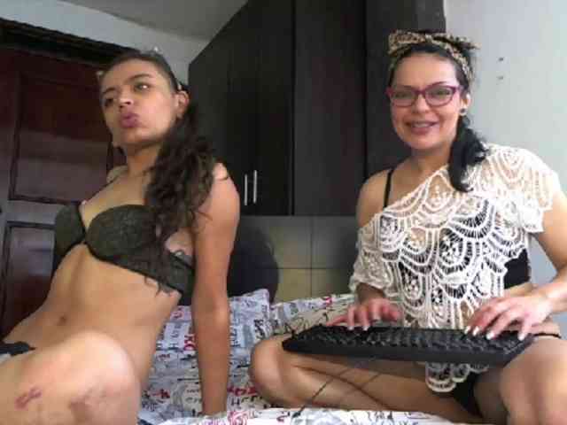 lesbifelinas webcam