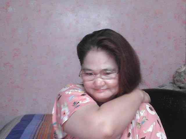 NICEtitspinay webcam