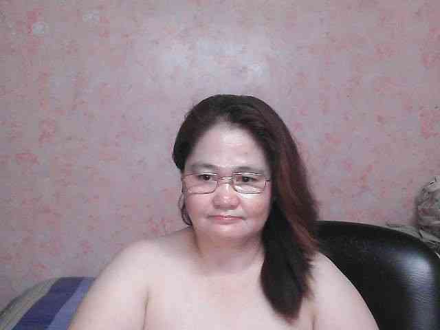 NICEtitspinay webcam