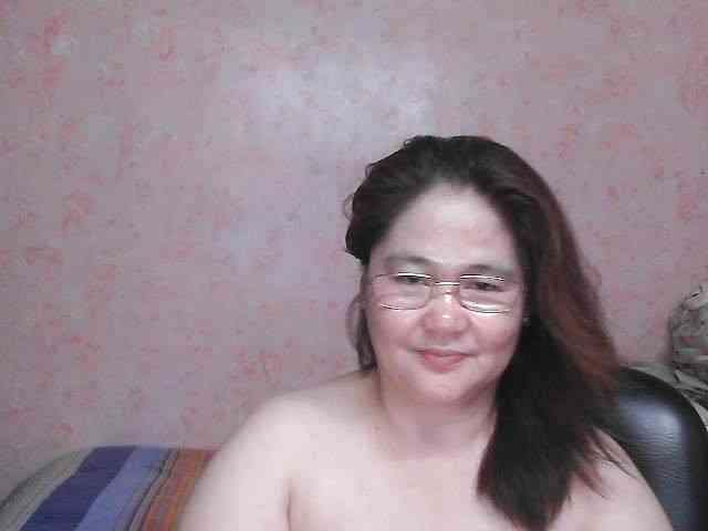 NICEtitspinay webcam