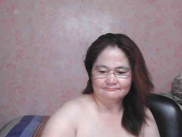 NICEtitspinay webcam