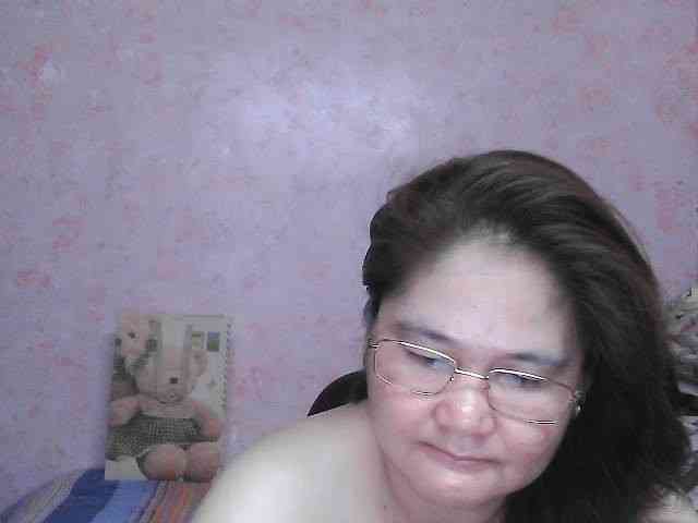 NICEtitspinay webcam