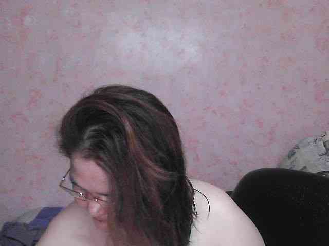 NICEtitspinay webcam