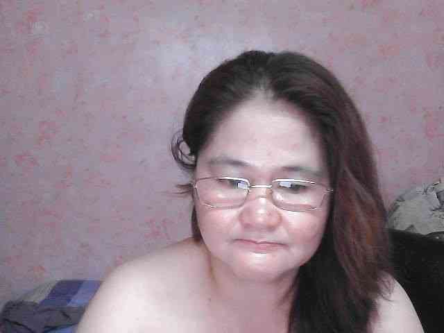 NICEtitspinay webcam