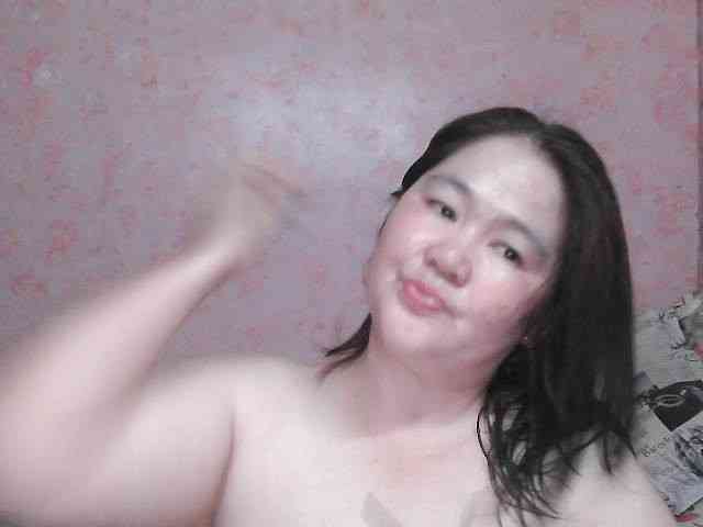 NICEtitspinay webcam