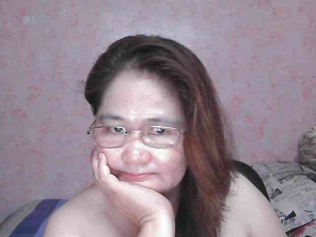 NICEtitspinay webcam