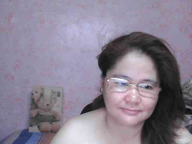 NICEtitspinay webcam