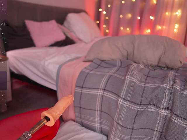 Gratis Live Sexcam mit CherryGirlfriend CherryGirlfriend