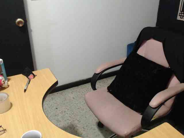 kuromii-chang webcam