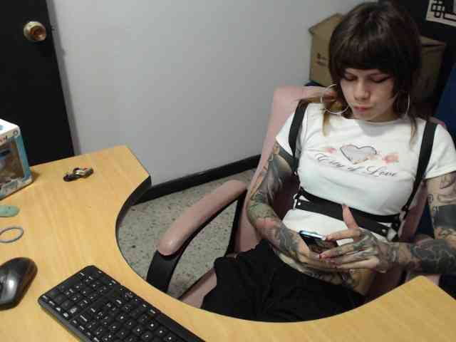 kuromii-chang webcam