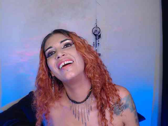 AgathaTenebri webcam