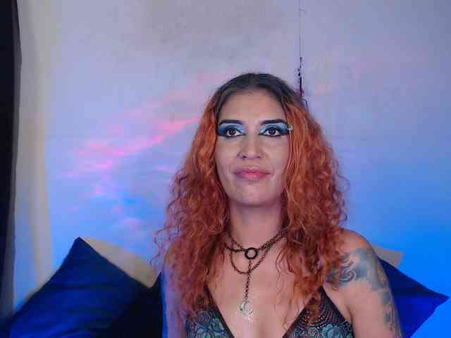 AgathaTenebri webcam