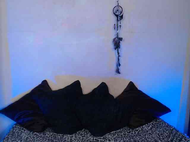 AgathaTenebri webcam