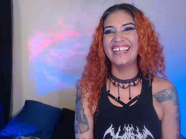 AgathaTenebri webcam