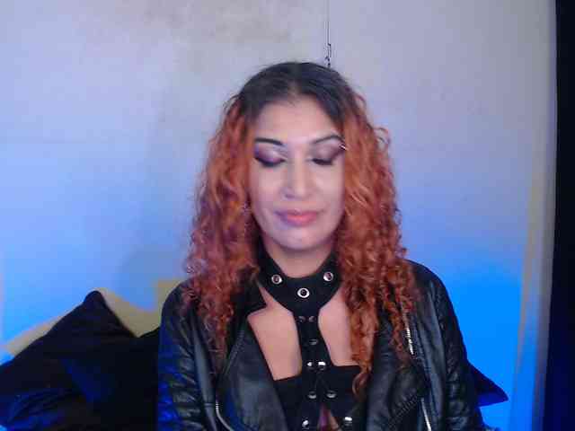 AgathaTenebri webcam