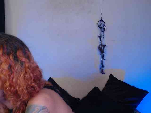 AgathaTenebri webcam