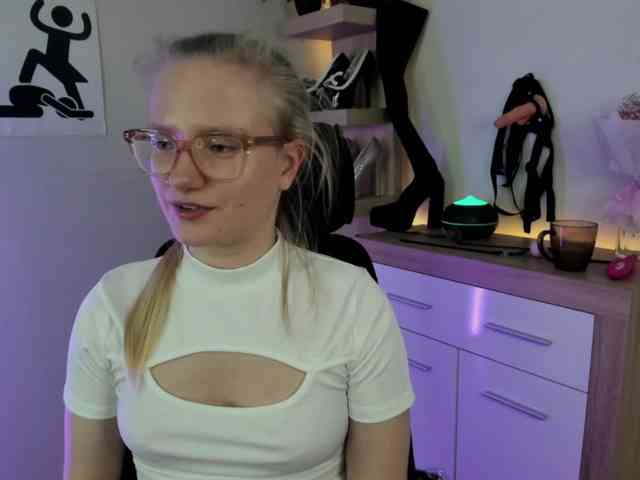 NancyErotic webcam