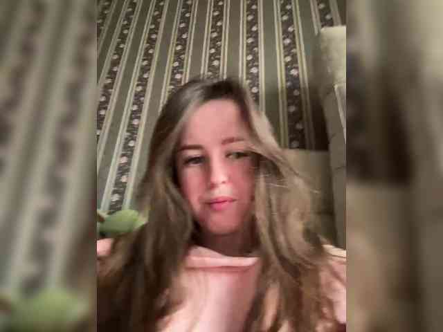 MariaBowman webcam