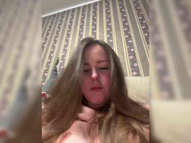 MariaBowman webcam