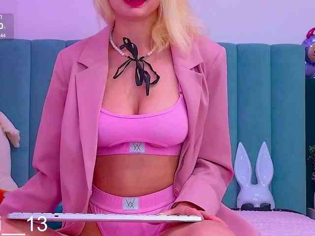 Angelina_1 webcam