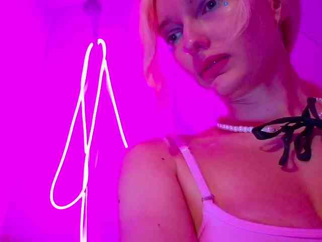 Angelina_1 webcam
