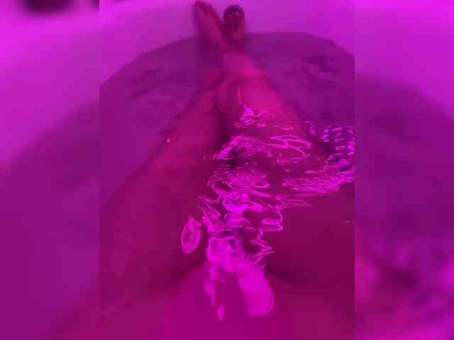 Angelina_1 webcam