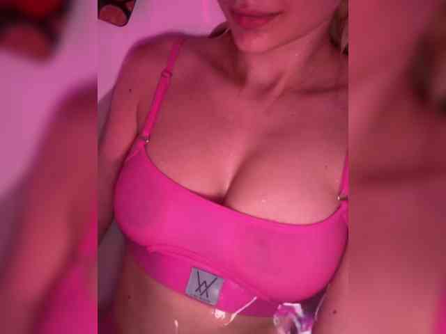 Angelina_1 webcam