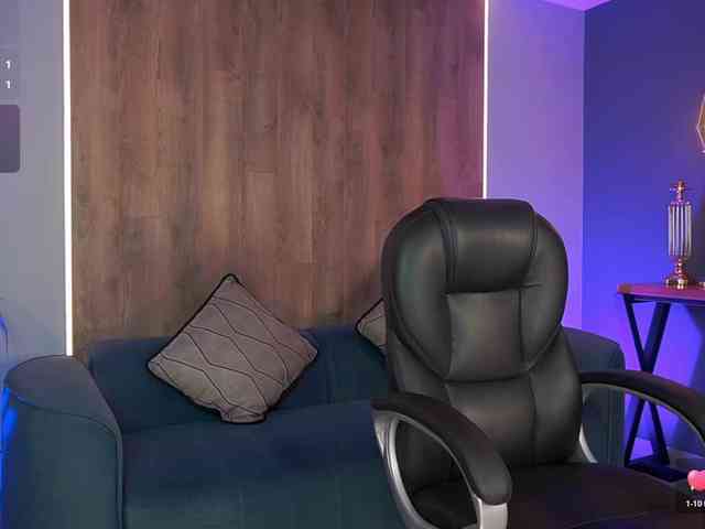 MileyCruz webcam