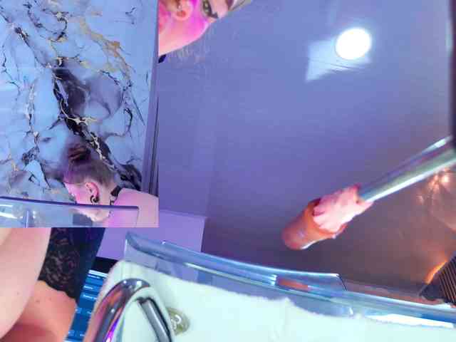 NathaxaLeans webcam