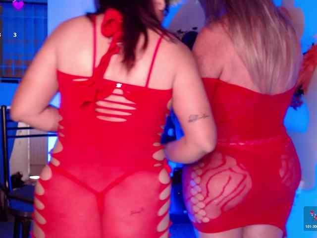 mature-younga webcam