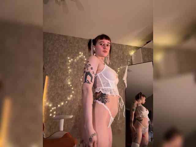 LolyMolly webcam
