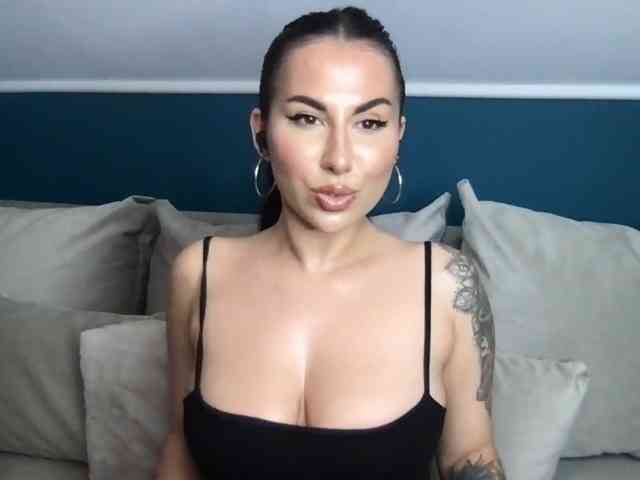 MindyExtasy webcam