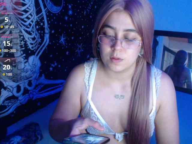 CherrySweet000 webcam