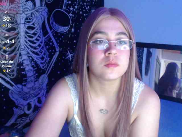 CherrySweet000 webcam